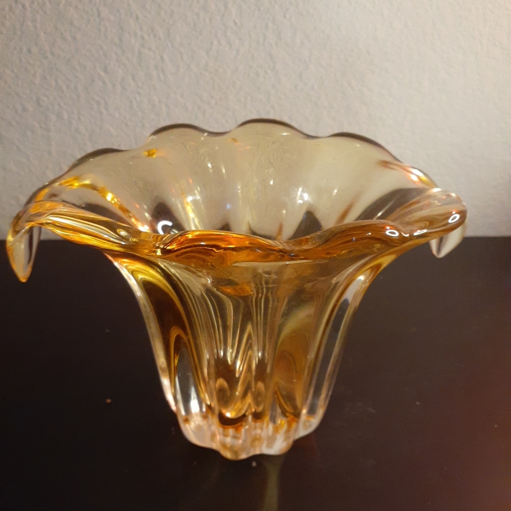 Yellow Amber Waterfall Lily 6" Art Glass Vase Similar to Chalet